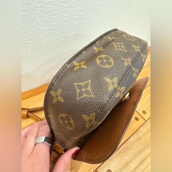Louis Vuitton Vintage St Cloud PM in Monogram Crossbody Bag - Picture 7 of 16